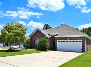 436 Daventry Cir, Calera, AL 35040