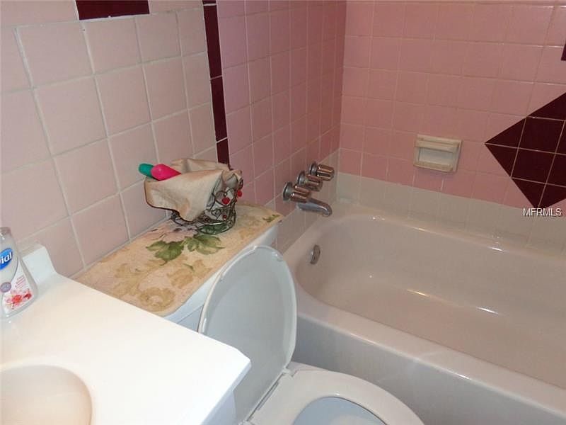 2nd image of 409 Campus View Dr