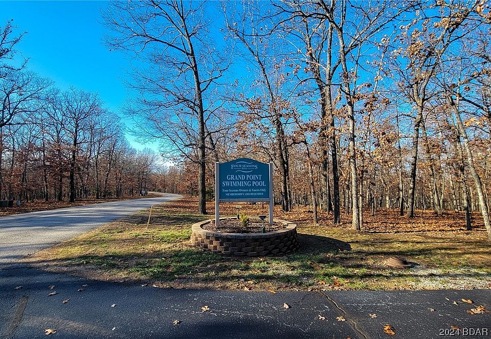 1st image of 500 Grand View Dr