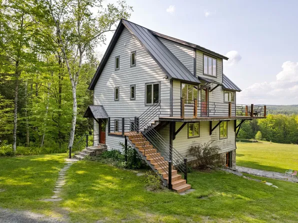 915 Picknell Road, Thetford, VT 05075