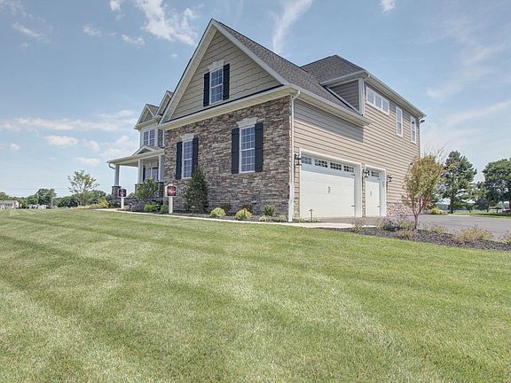 3rd image of 117 Spyglass Dr