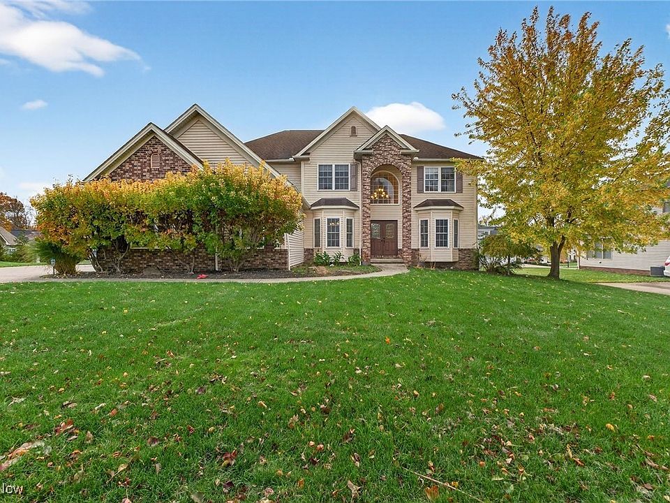 1st image of 1078 Whispering Woods Dr
