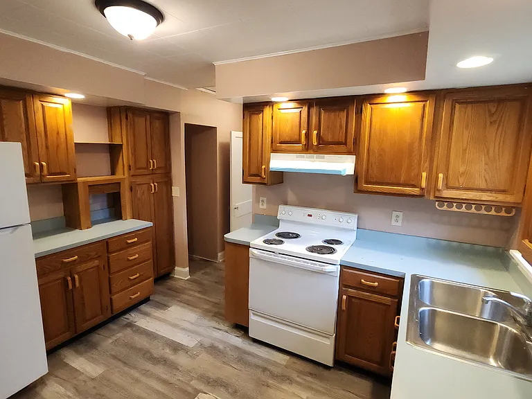 5104 Haverford Dr — Photo 5