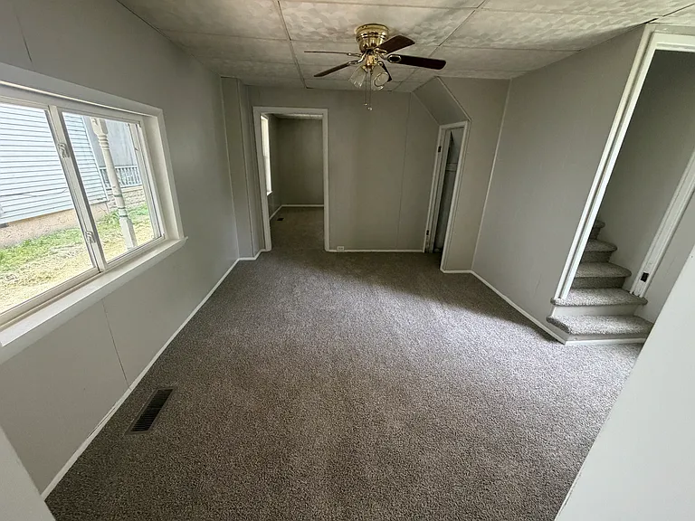 446 W Canal St — Photo 25