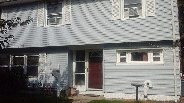 2nd image of 285 Lake Ave
