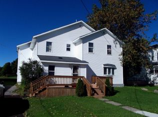 25 Smith St, Churubusco, NY 12923