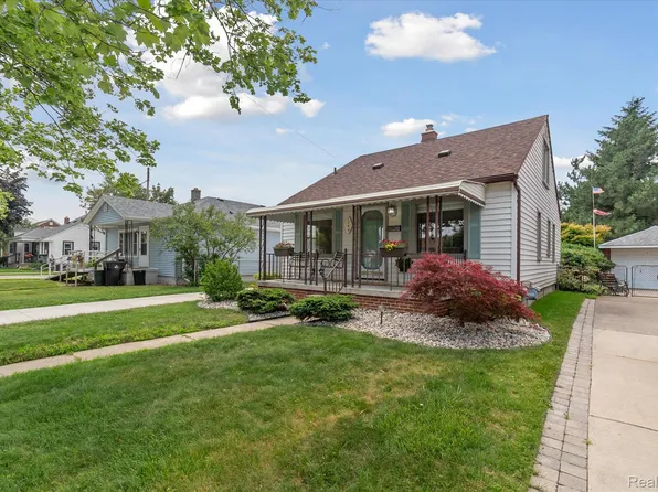1766 Cora St, Wyandotte, MI 48192