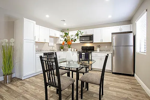 Villagio Furnished Apartments — Photo 35