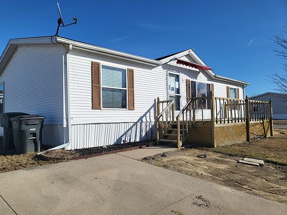 2nd image of 2500 E Green Valley Pl