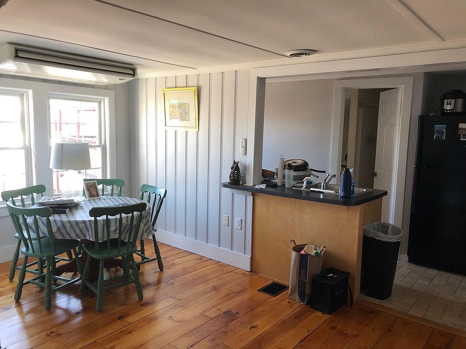 1st image of 453 Washington St