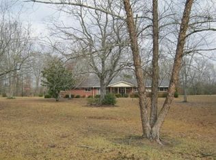 2310 Lone Oak Cir, West Point, MS 39773