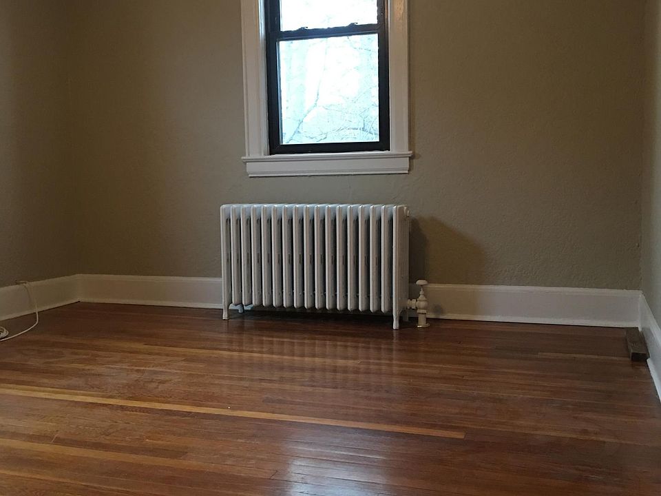 1st image of 625 Metropolitan Ave #2