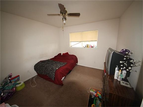 4th image of 1815 Westwood Dr