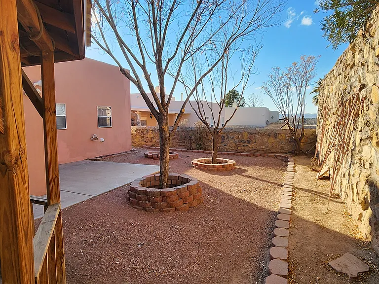 675 Cedardale Loop — Photo 32