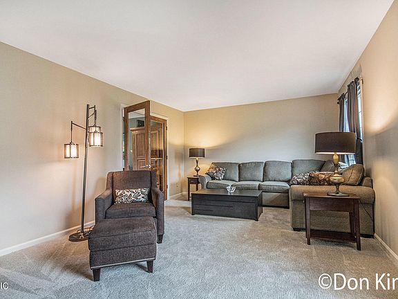 3rd image of 2631 SE Colton Dr