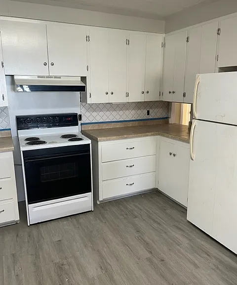 4042 FM 1781 — Photo 10