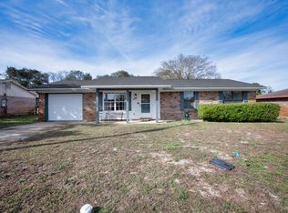 827 Boulevard De Lorleans, Mary Esther, FL 32569