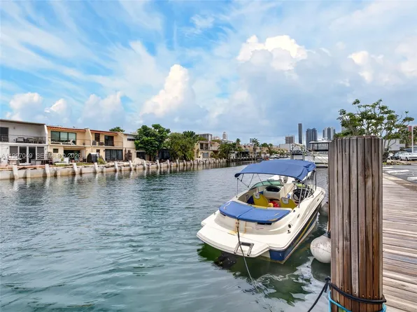 3703 NE 166th St APT 302, North Miami Beach, FL 33160