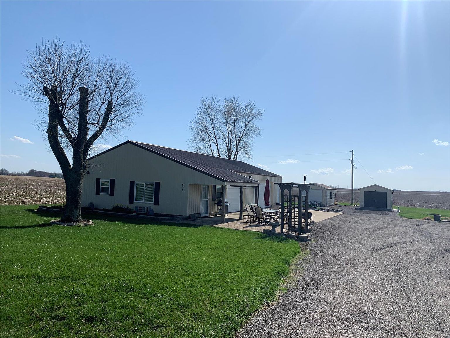 670 State Highway 185 Vandalia Il 62471 Zillow