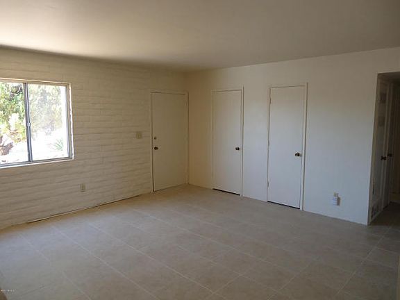 2nd image of 931 S Abrego Dr