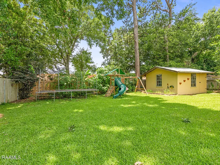 140 Orangewood Dr — Photo 26