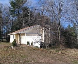 2nd image of 160 Goodell Ave