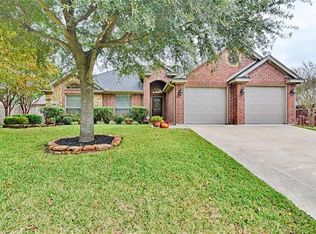 908 New York Ave, Midlothian, TX 76065