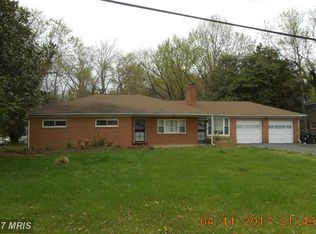 5917 Center Dr, Temple Hills, MD 20748