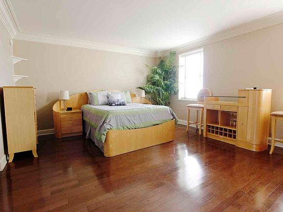 5th image of 1205 St Charles Ave APT 604