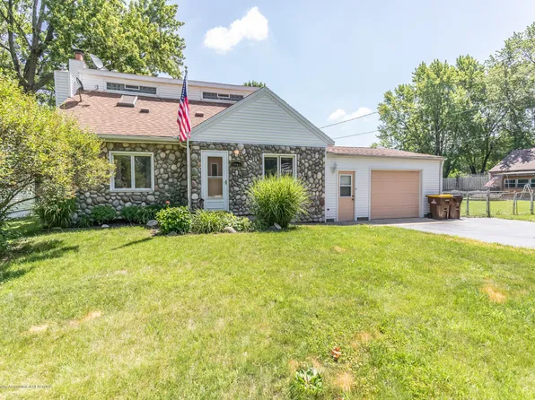 1946 Burton Ave, Holt, MI 48842