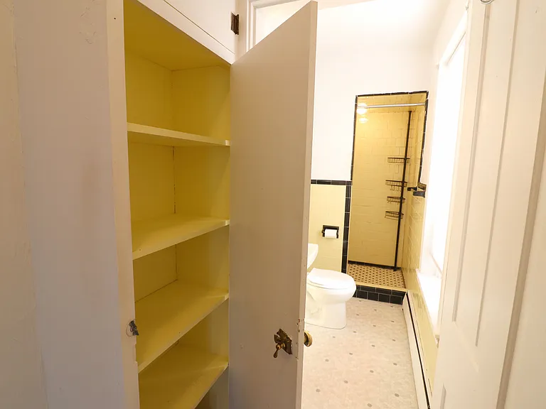 24 N Church St #2 — Photo 16