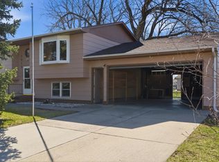 1513 E Hanson Ave, Mitchell, SD 57301