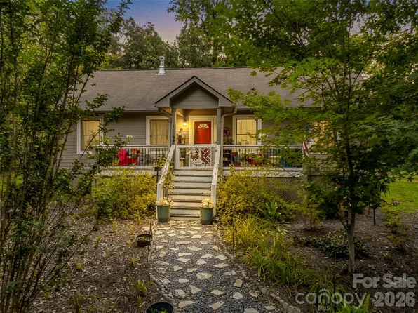 412 Whitestone Cir, Union Mills, NC 28167
