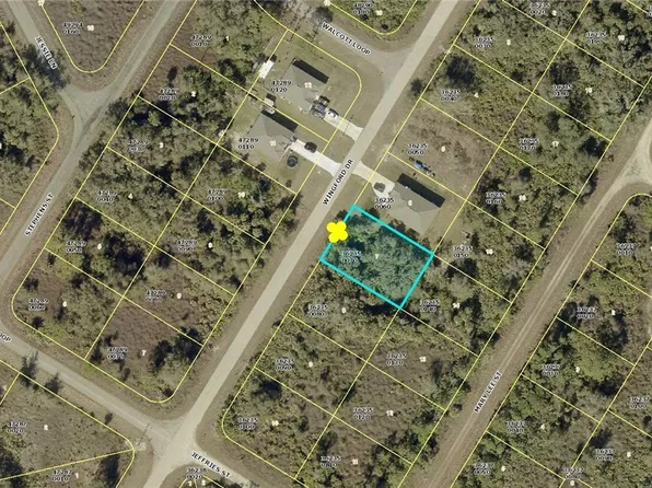 1922 Wingford Dr, Lehigh Acres, FL 33972