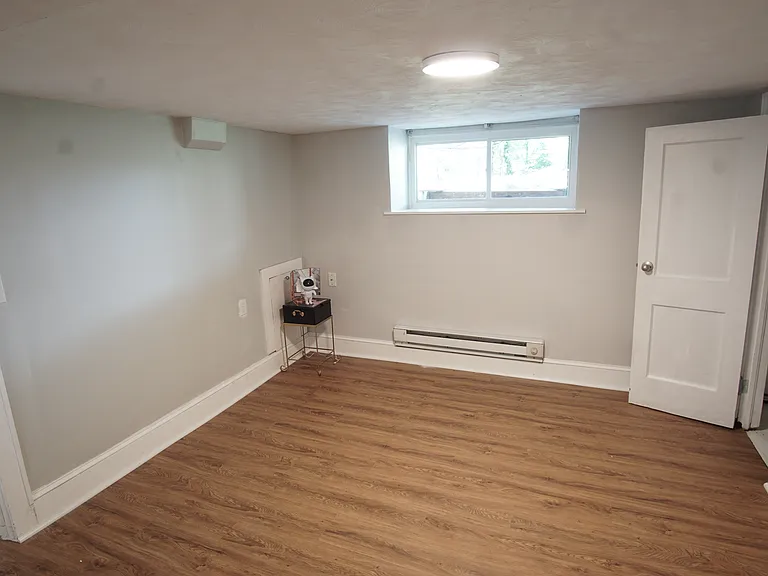 36 Garden Cir #1 — Photo 3