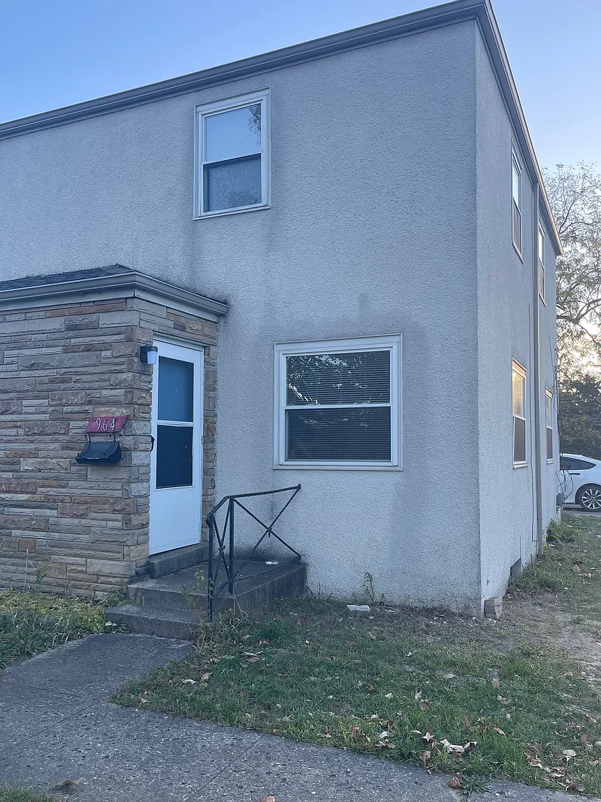 962-964 Salisbury Rd photo 1