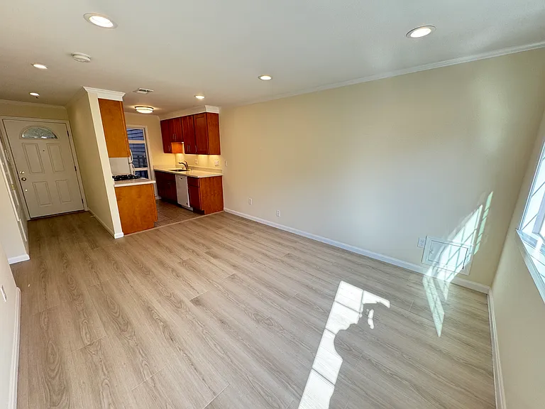 514 17th Ave #2 — Photo 5