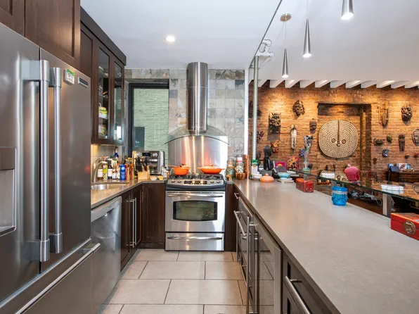 1809 Adam Clayton Powell Boulevard image 4 of 10