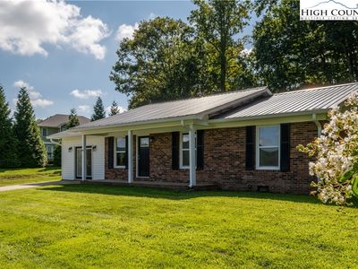 11 Hill Street, Sparta, NC, 28675