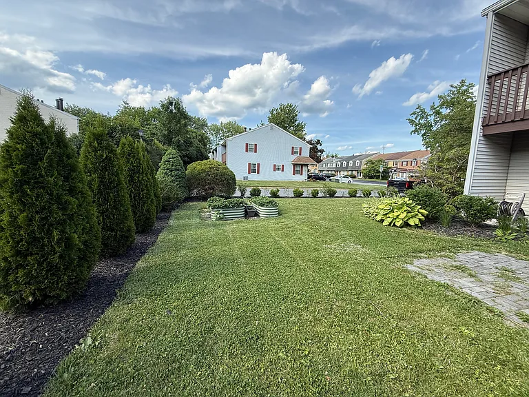 3112 Opal Ct — Photo 3