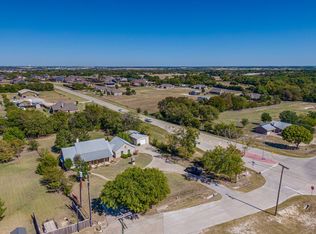 3899 Plainview Rd, Midlothian, TX 76065