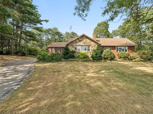 22 Long Neck Rd, East Wareham, MA 02538
