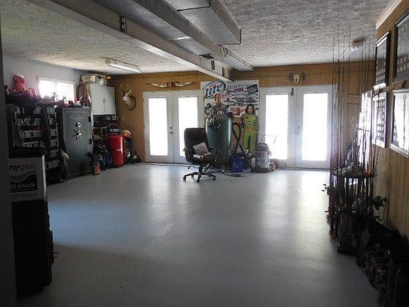 5th image of 1040 Pennington Flats Rd