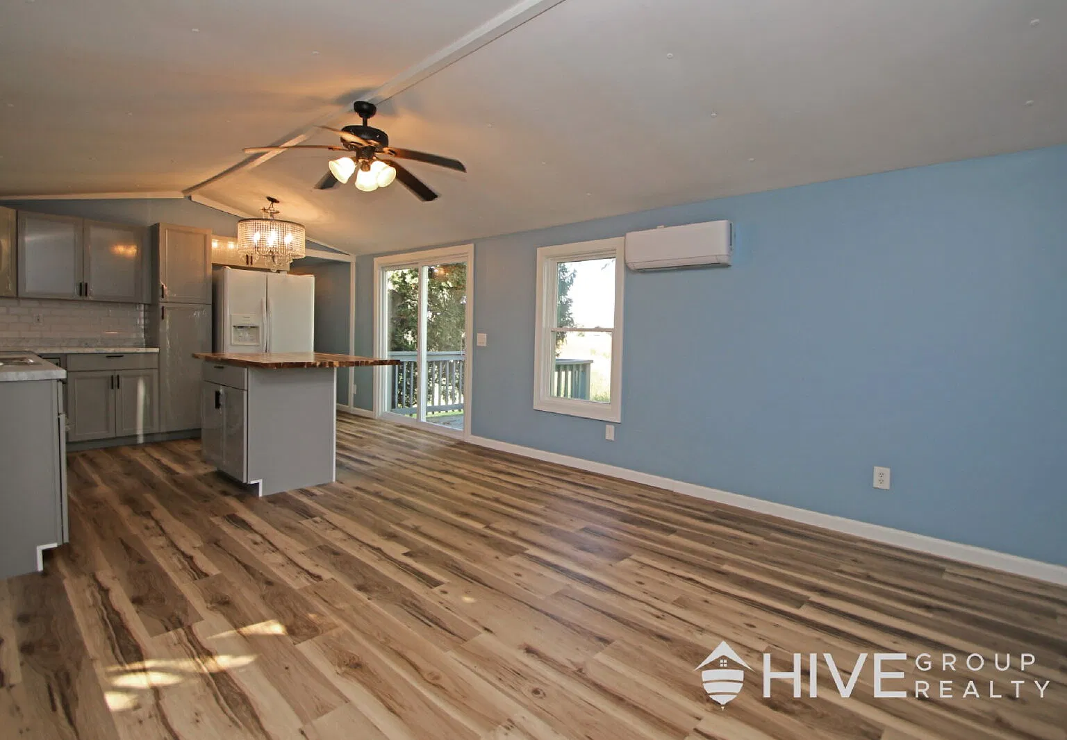 3 bed, 2.0 bath, $1,550 — Photo 4