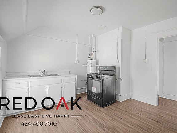 4th image of 615 S Soto St #4/5