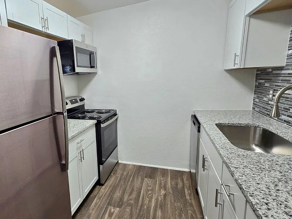 Jackson Grove Apartment Homes