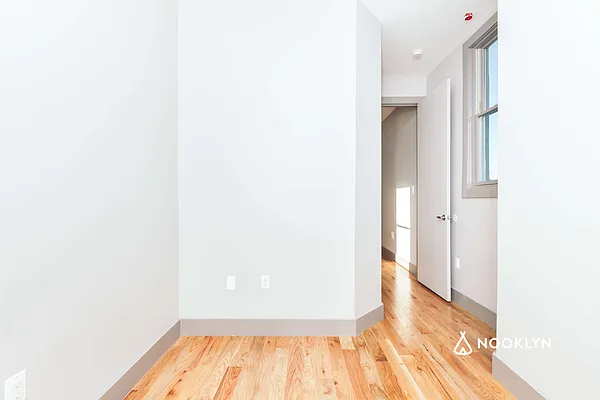 Rented by Nooklyn NYC LLC | media 37