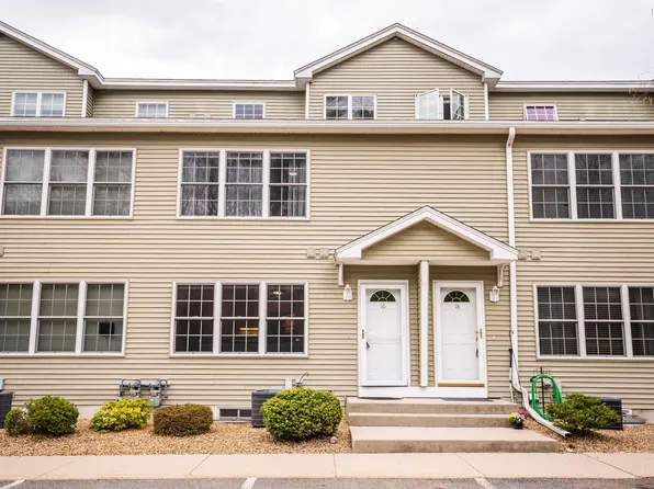 16 Steeple Chase Drive, Hampstead, NH 03841