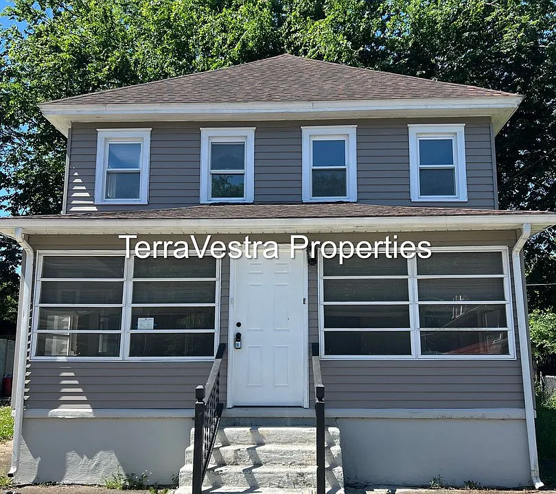 138 Denny Ave