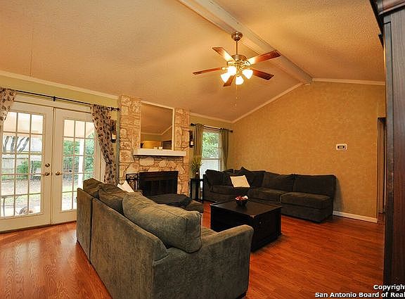 4th image of 2834 Floral Way Dr